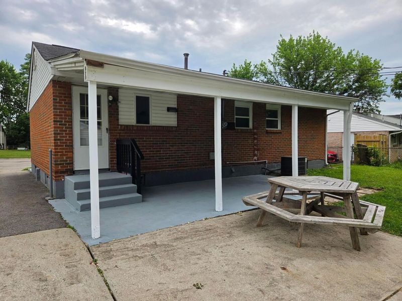 3325 Latonia, Columbus, OH 43232 Photo 20