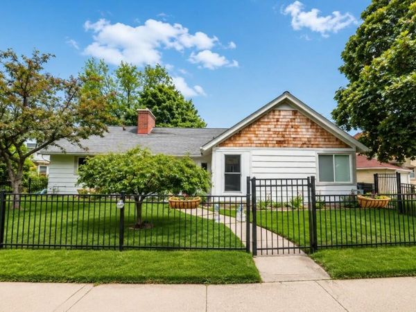 4100 N Ardmore Ave, Shorewood, WI 53211