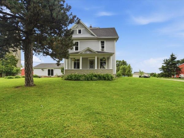 1224 240Th Street, Waverly, IA 50677