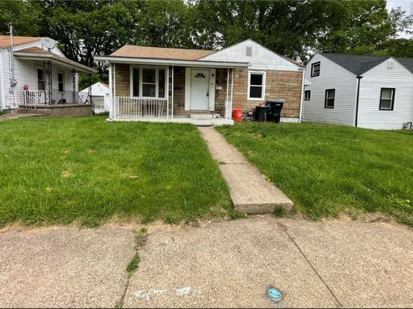 141 Carroll St, Aliquippa, PA 15001