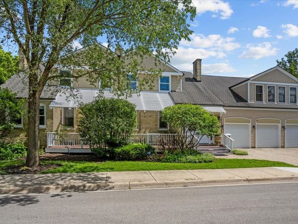 146 Towers Keep , Highland Park, IL 60035