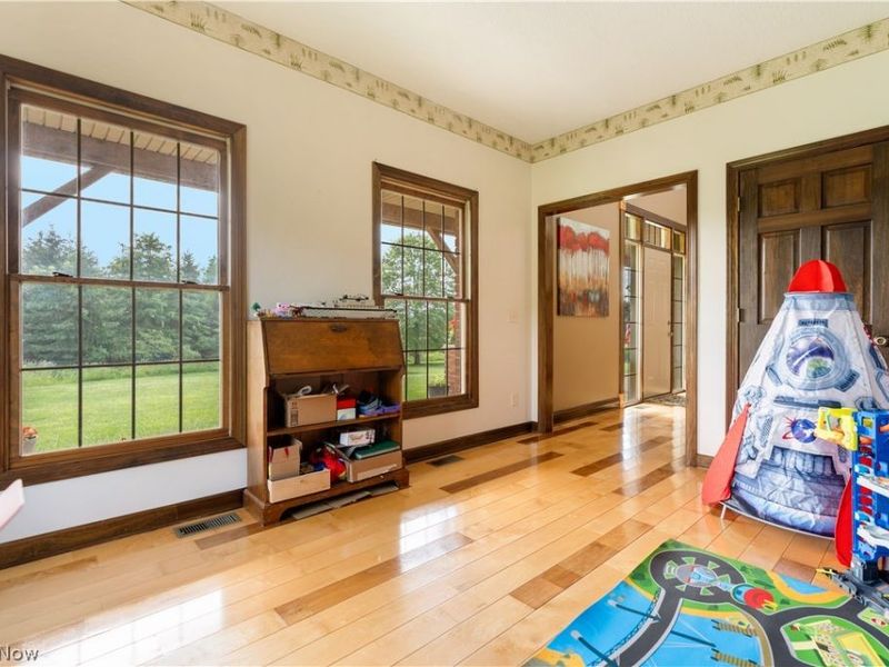 1100 E Bayton Street, Alliance, OH 44601 Photo 12