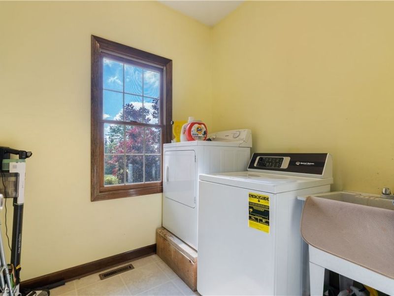 1100 E Bayton Street, Alliance, OH 44601 Photo 28