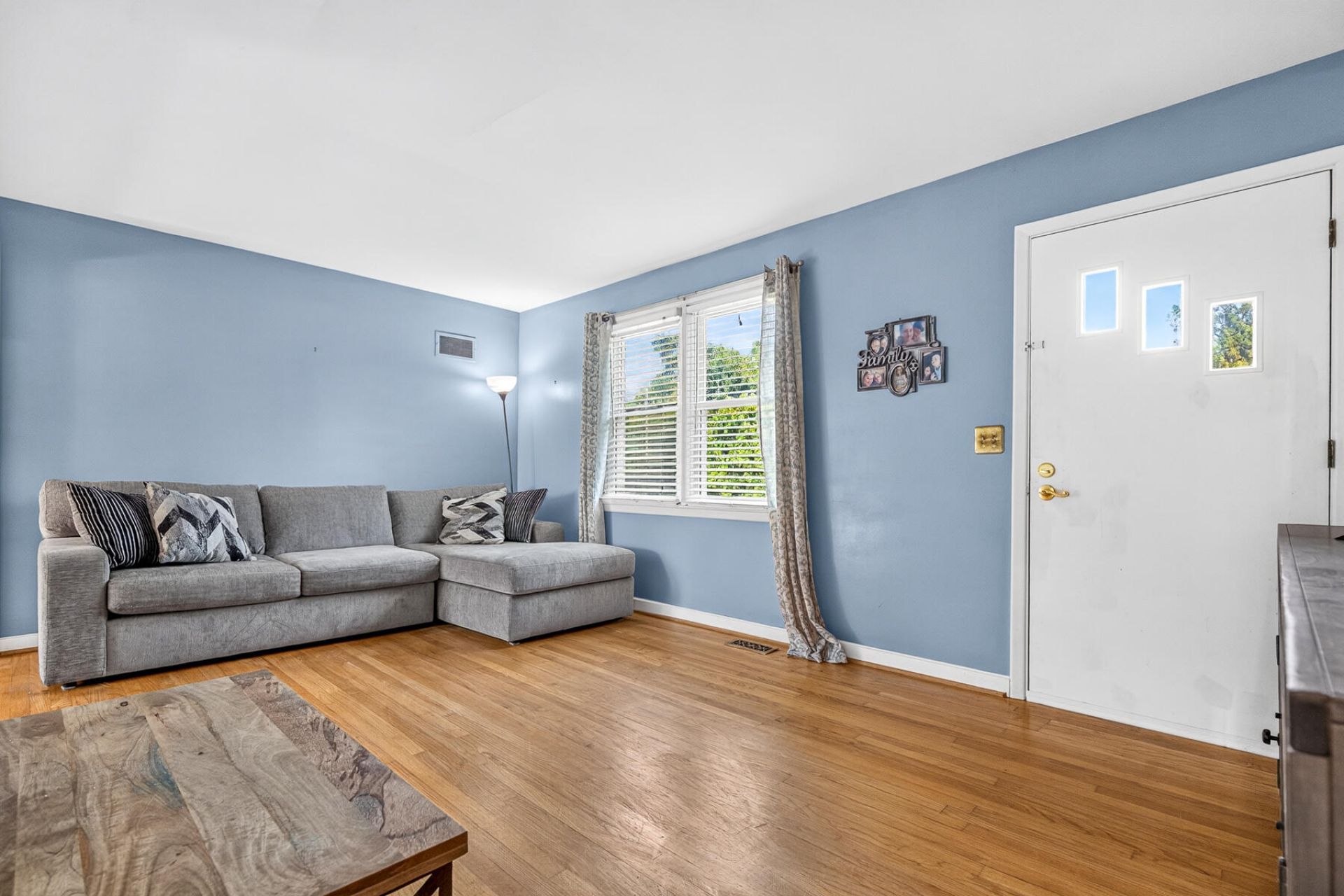 56 Woodlawn Terrace Photo 10