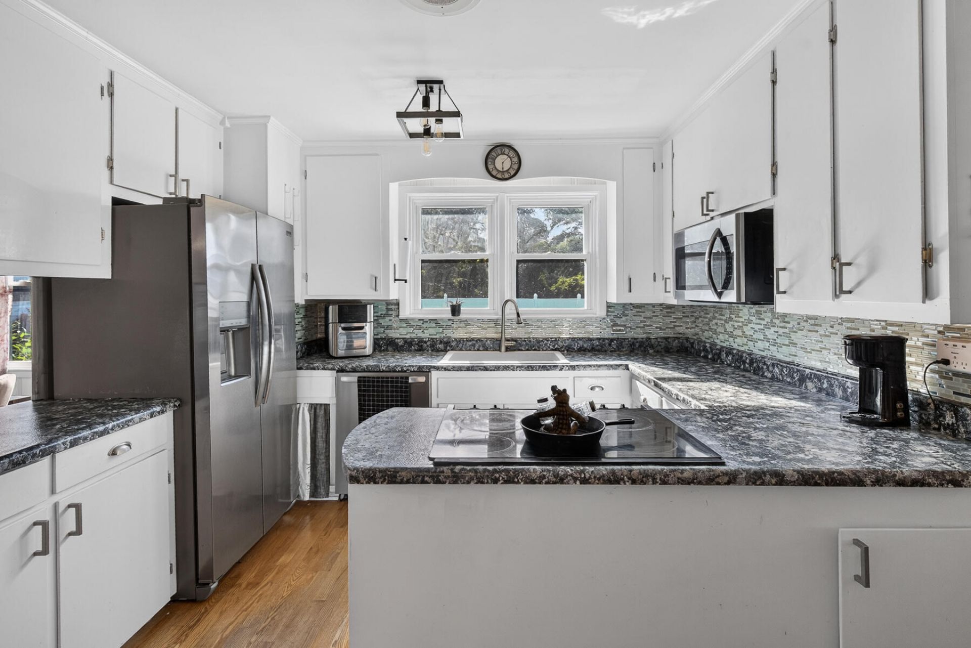 56 Woodlawn Terrace Photo 18
