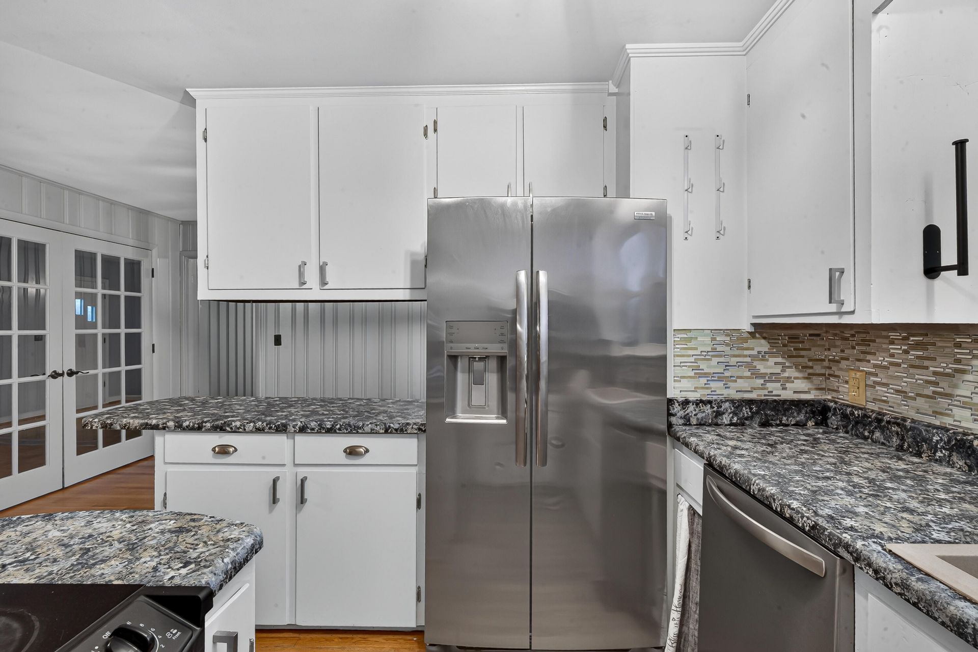 56 Woodlawn Terrace Photo 29