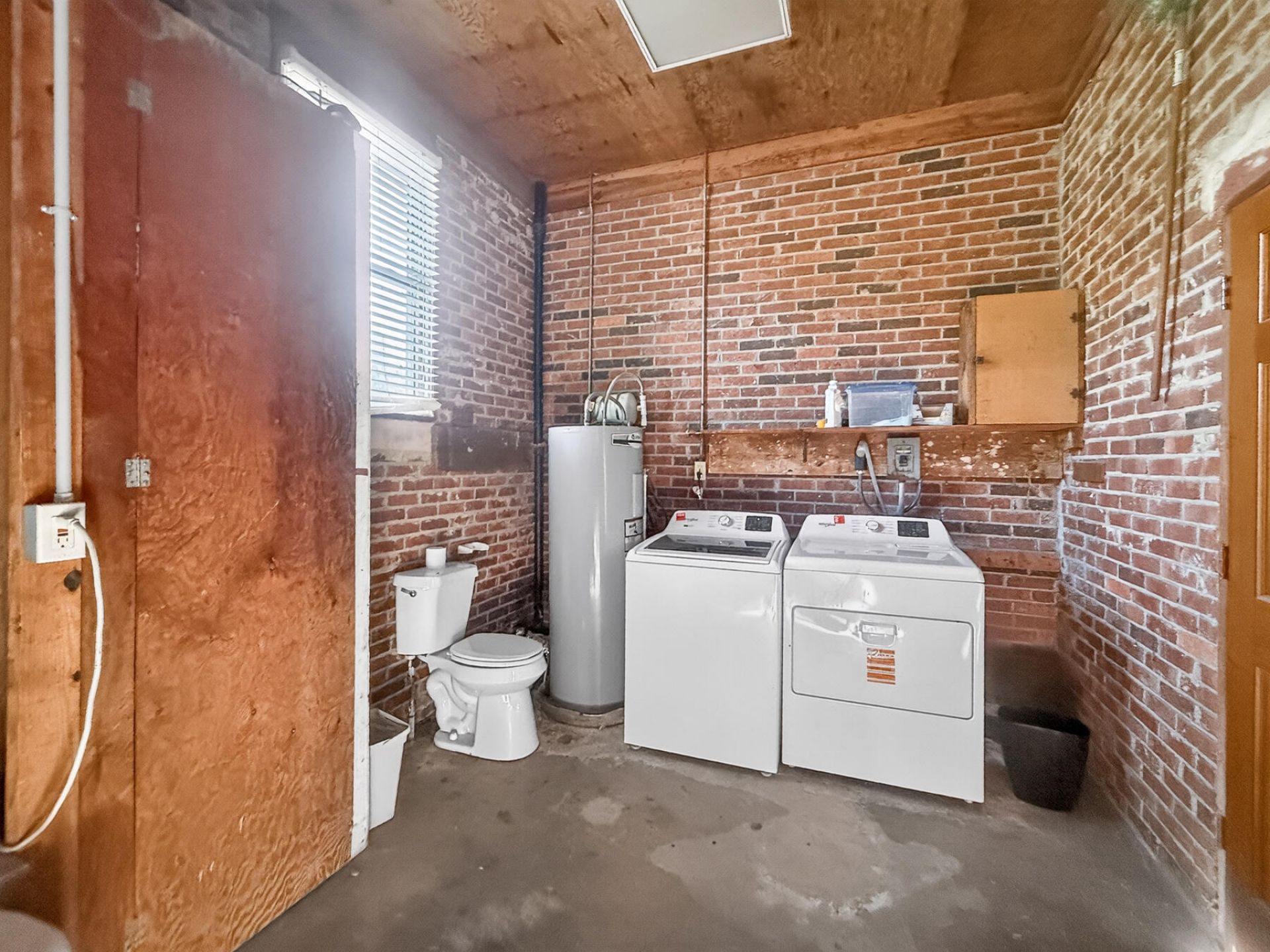 56 Woodlawn Terrace Photo 31