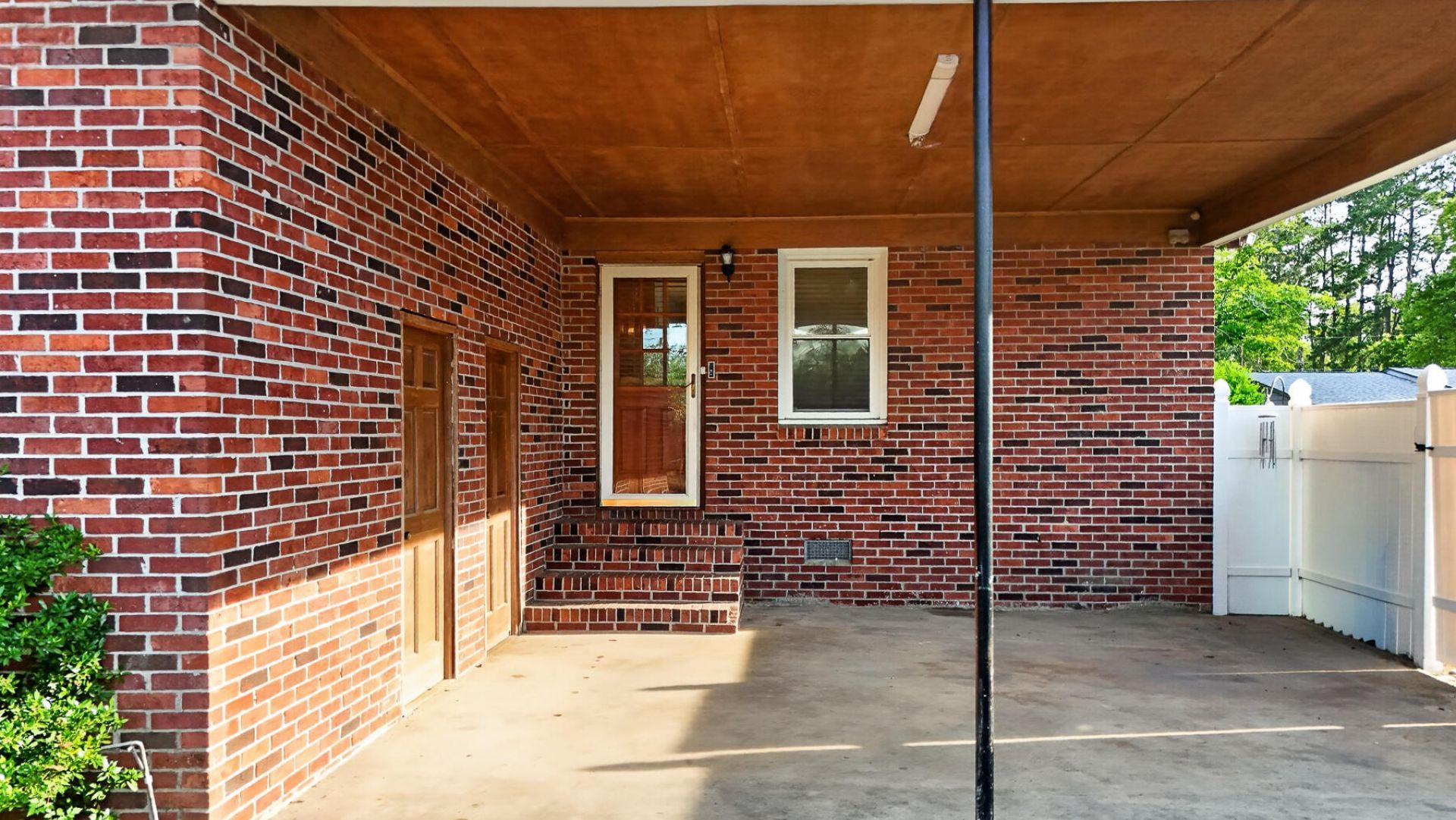 56 Woodlawn Terrace Photo 32