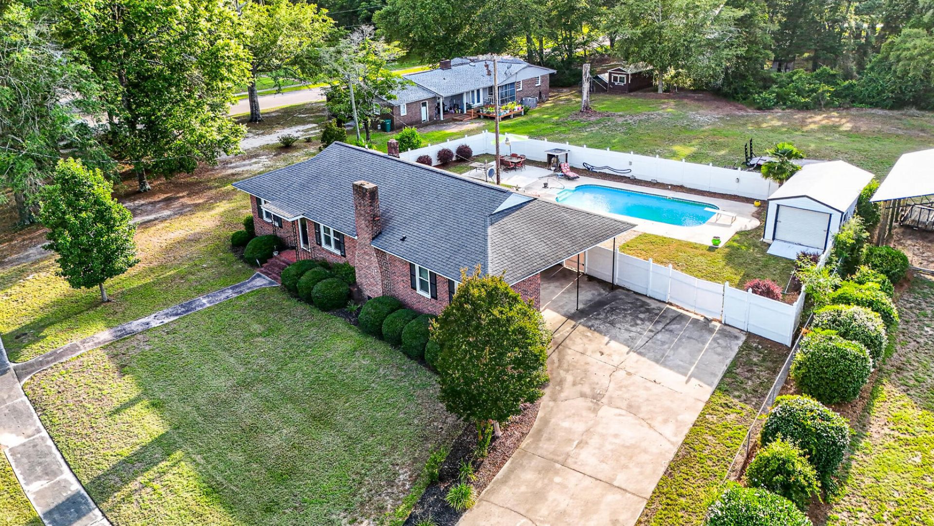 56 Woodlawn Terrace Photo 44