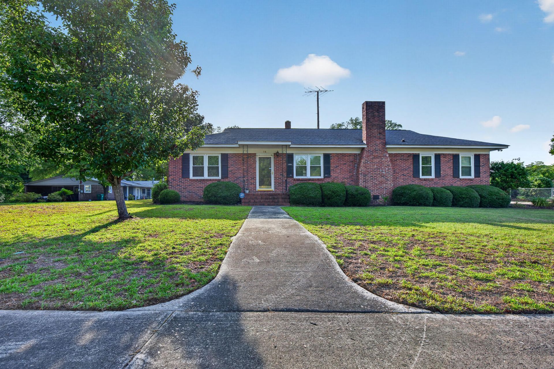56 Woodlawn Terrace Photo 5