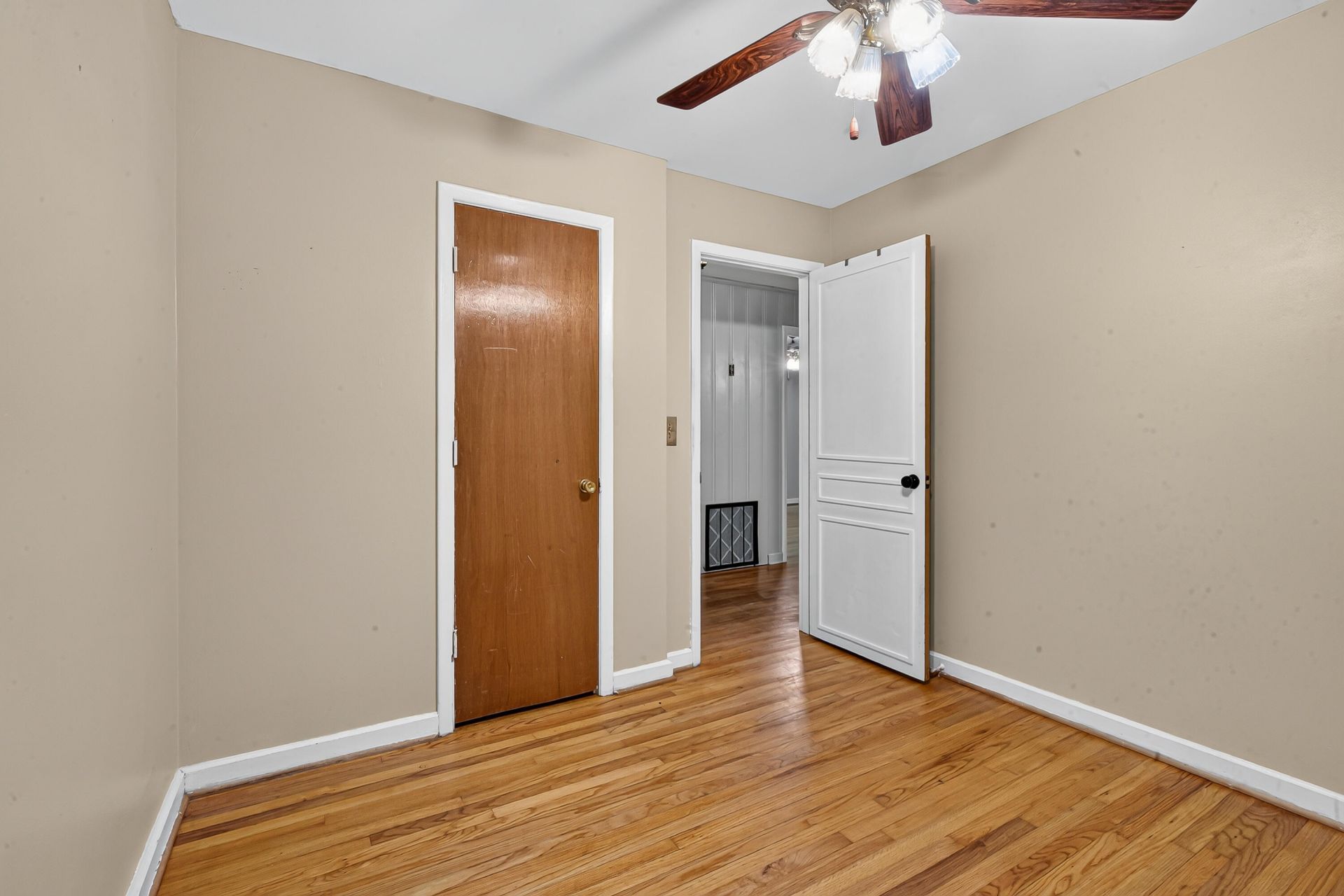 56 Woodlawn Terrace Photo 53