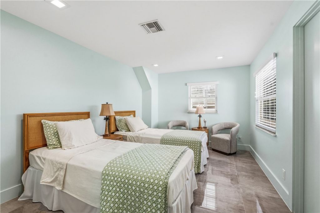 774 Azalea Lane, Vero Beach, FL 32963 Photo