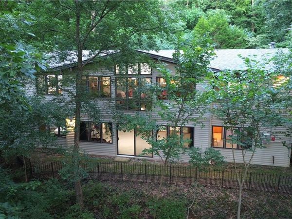 1524 N Hunter Drive, Fayetteville, AR 72701