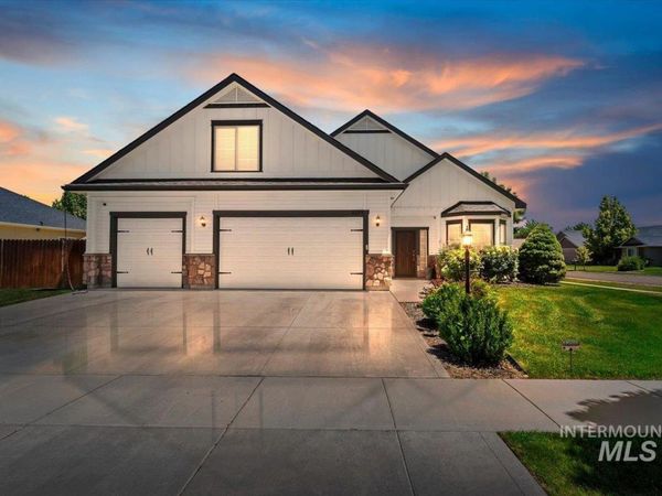 2229 W Rock Creek Dr., Nampa, ID 83686