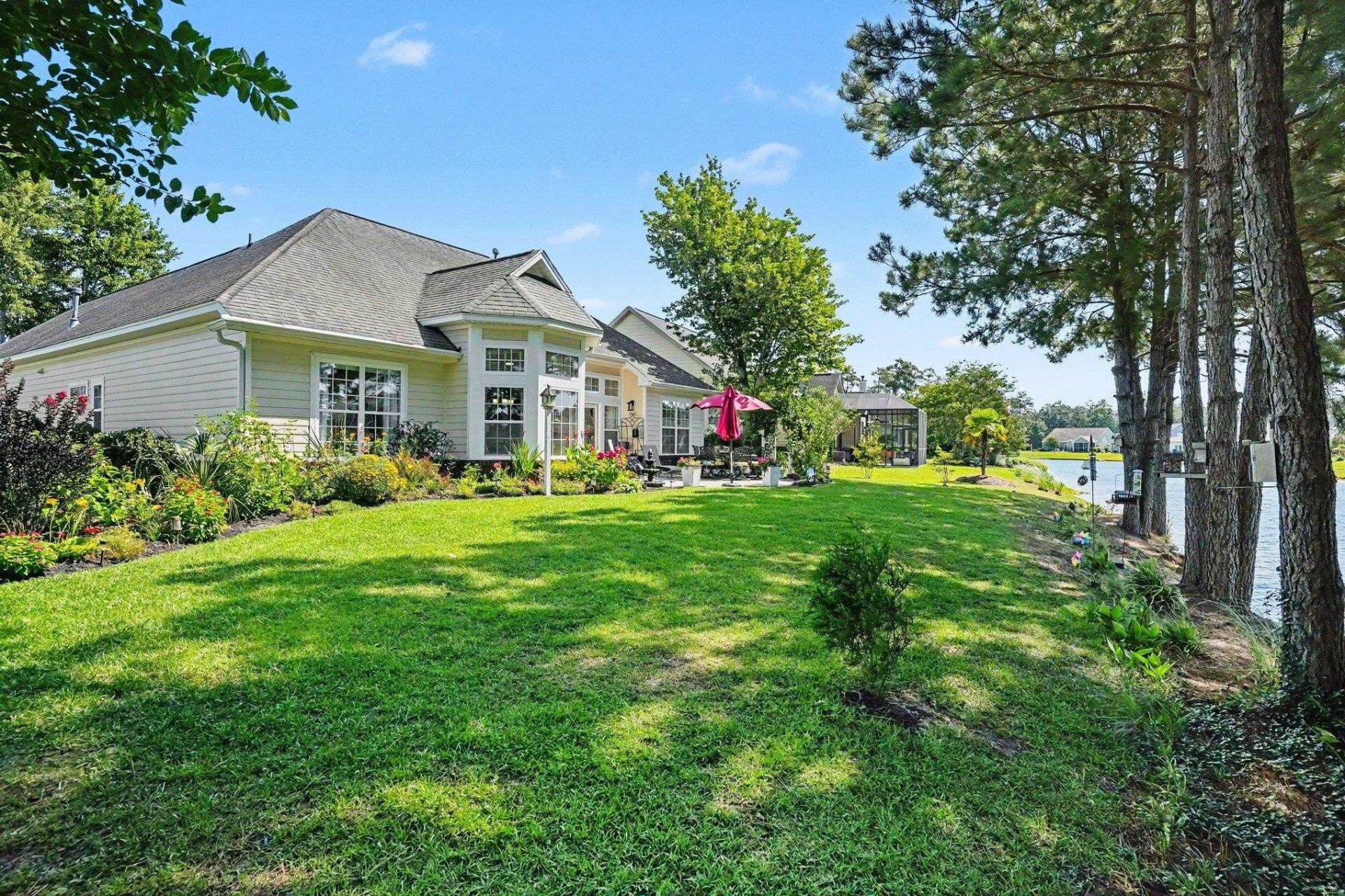 237 Saint Davids Ave. Photo 35