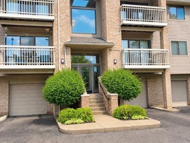 3800 Rosemont Boulevard, Unit 117B, Fairlawn, OH 44333