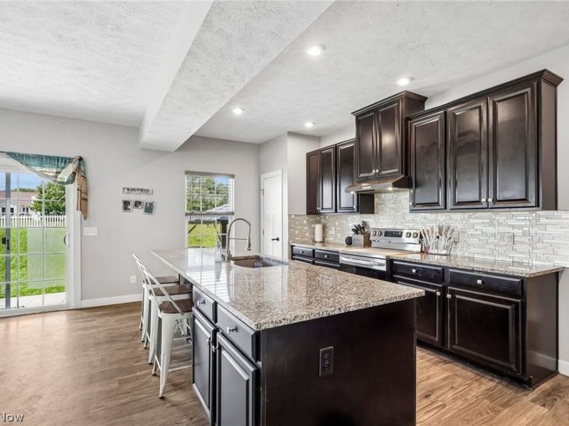 3207 Boettler Street NE, Canton, OH 44721 Photo 11