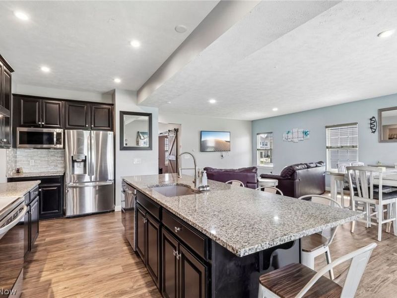 3207 Boettler Street NE, Canton, OH 44721 Photo 12