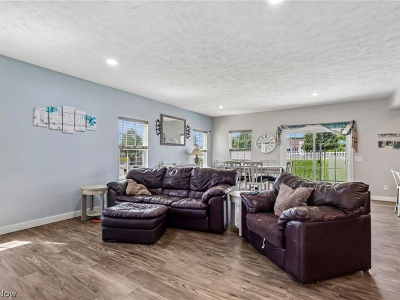 3207 Boettler Street NE, Canton, OH 44721 Photo 7