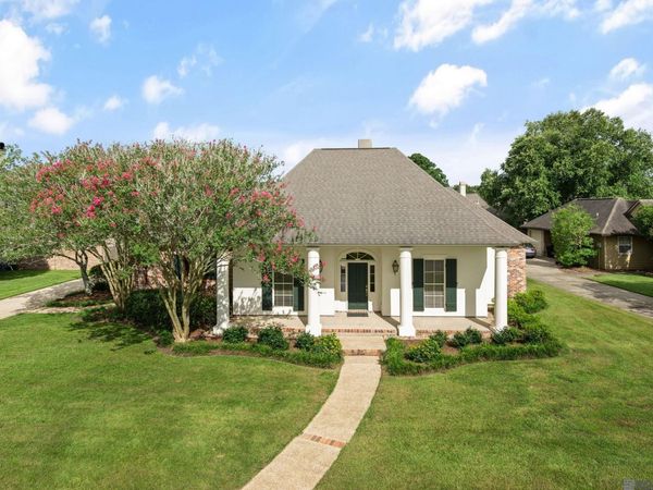 17735 Eaglewood Dr, Baton Rouge, LA 70810