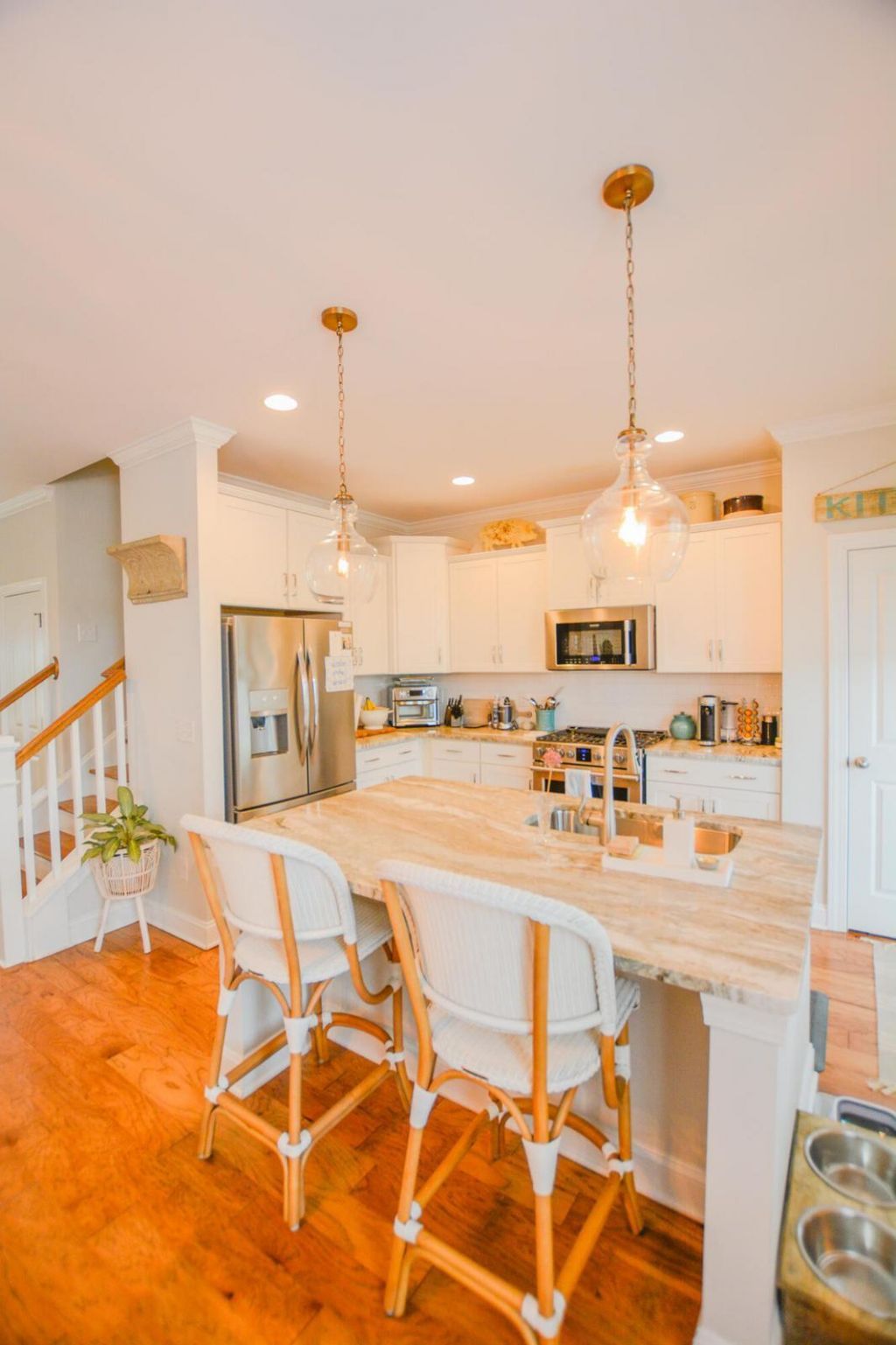 1596 Prince Edward Street Photo 10