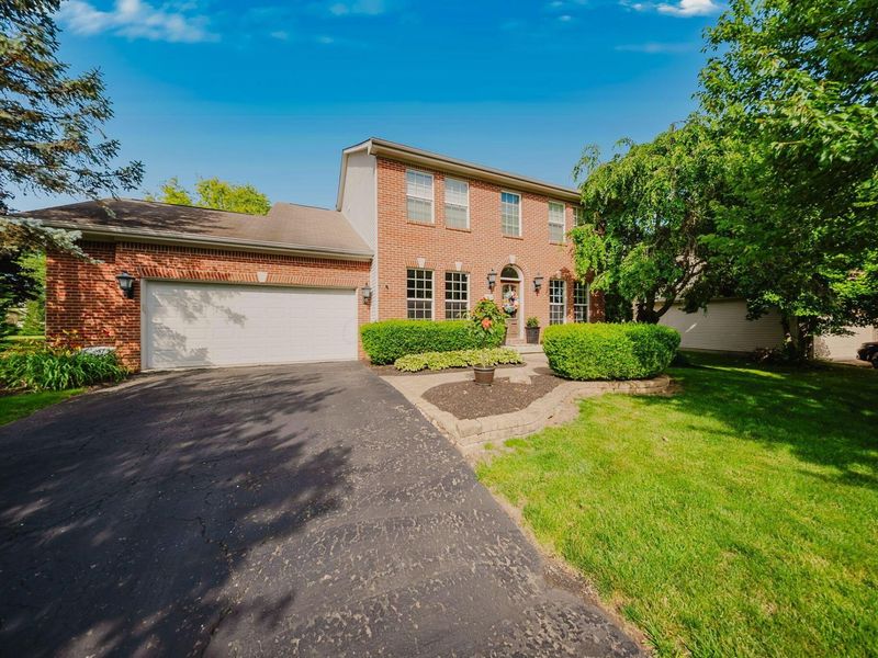 2154 Pleasant Colony Drive, Lewis Center, OH 43035 Photo 2