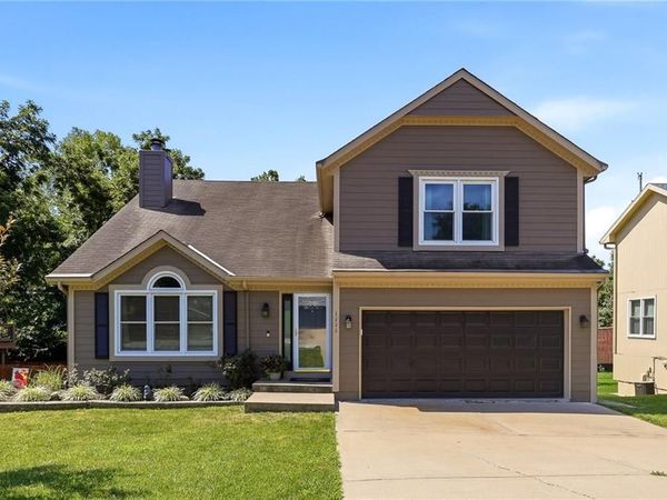 1111 NW 72nd Street, Kansas City, MO 64118