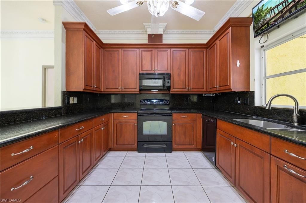 4925 Skates Cir, Fort Myers, FL 33905 Photo