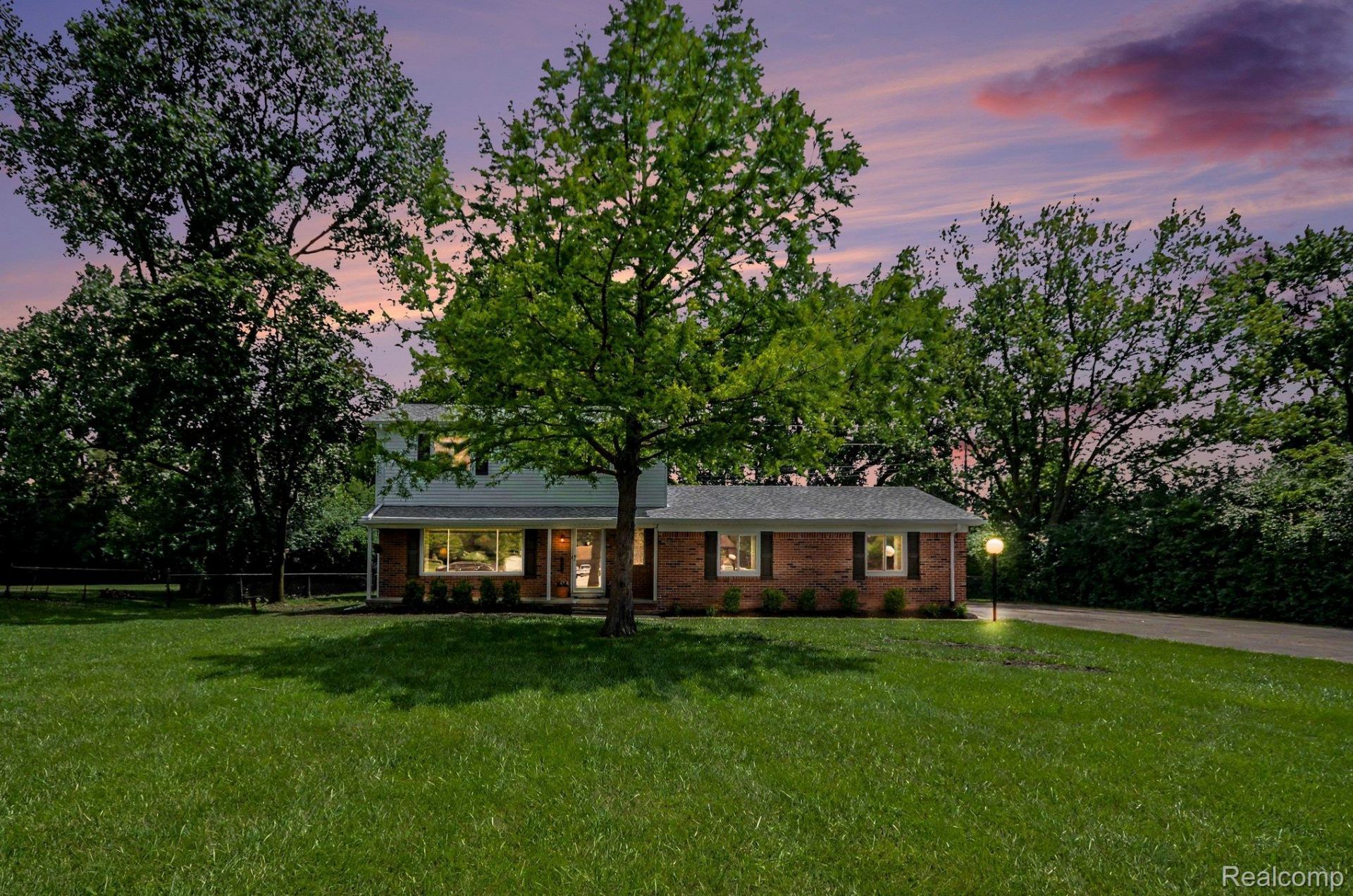24474 Springbrook Drive, Farmington Hills, Mi 48336 Main Photo