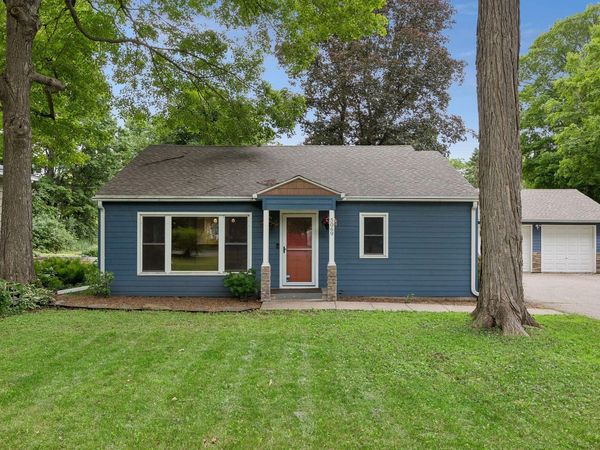 5069 Bartlett Boulevard, Mound, MN 55364