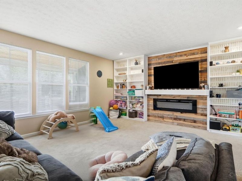 4642 Blue Jay Way, Mason, OH 45040 Photo 13