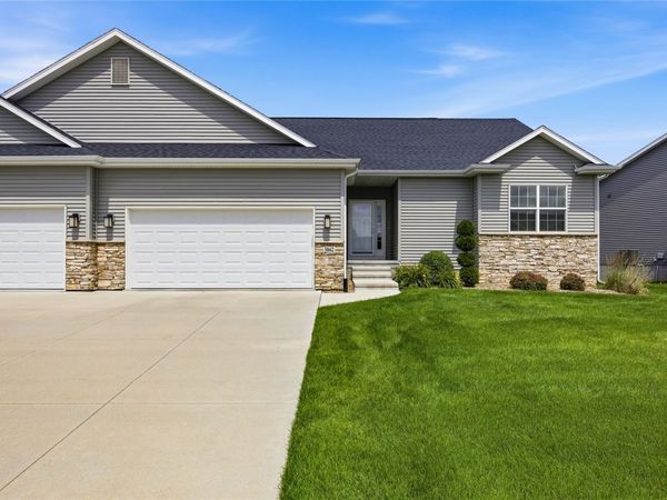 3062 Duckhorn Cove, Marion, IA 52302