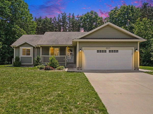 6671 Minard Drive, Muskegon, MI 49442