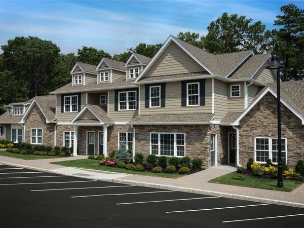 42 Sunlight Walk , Unit 42, Holbrook, NY 11741