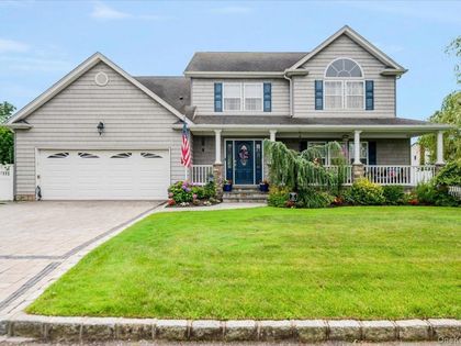 18 South Plaza  Amity Harbor, NY 11701