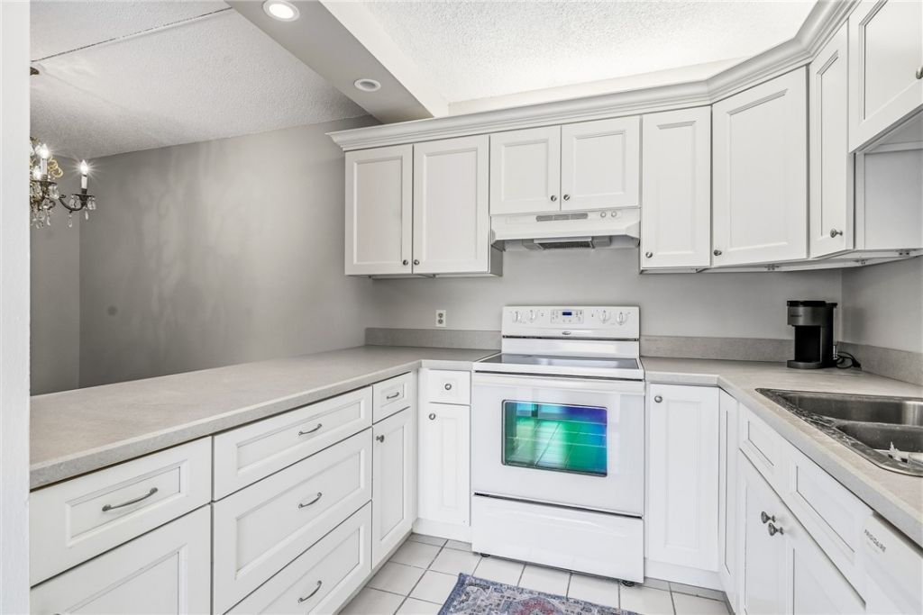 1166 6th Avenue, Unit 2D, Vero Beach, FL 32960 Photo