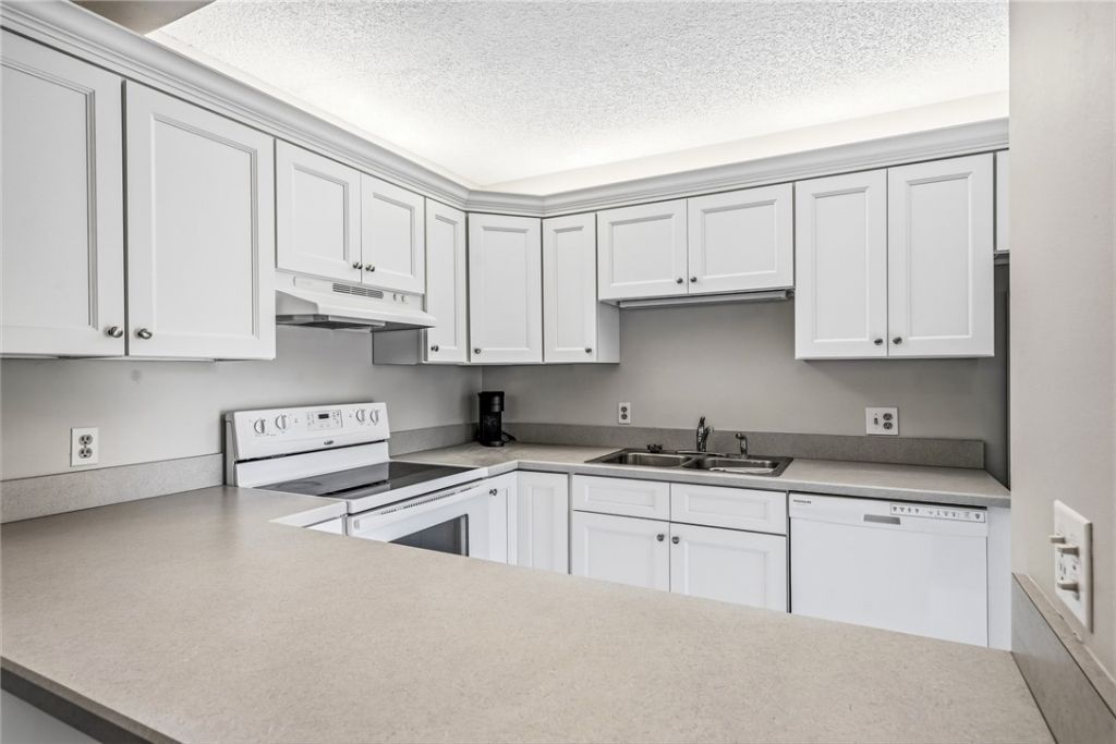 1166 6th Avenue, Unit 2D, Vero Beach, FL 32960 Photo