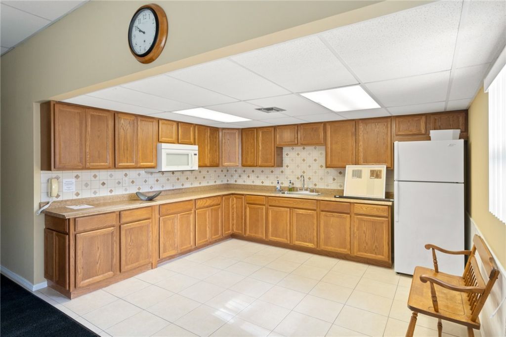 1166 6th Avenue, Unit 2D, Vero Beach, FL 32960 Photo