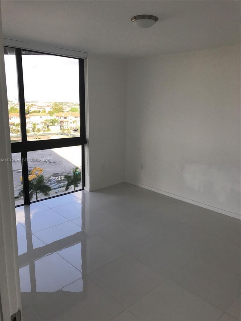 5252 NW 85th Ave, Unit 605, Doral, FL 33166 Photo