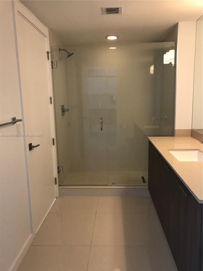 5252 NW 85th Ave, Unit 605, Doral, FL 33166 Photo