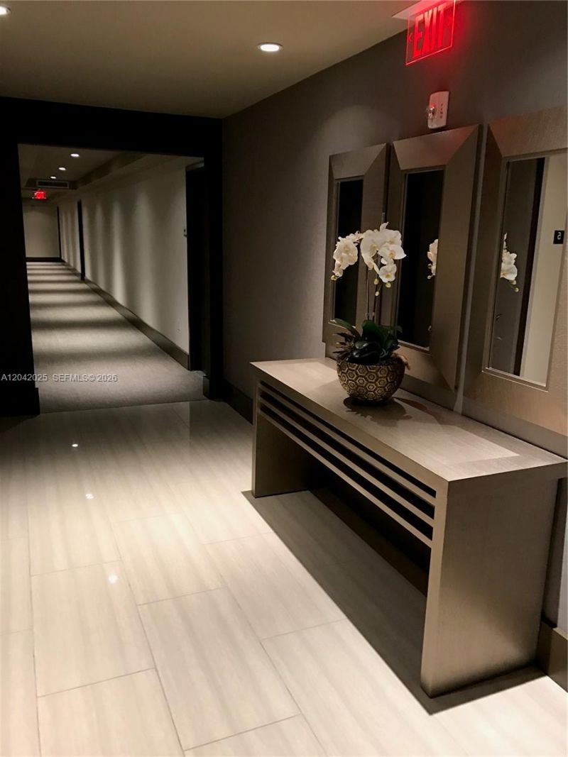 5252 NW 85th Ave, Unit 605, Doral, FL 33166 Photo