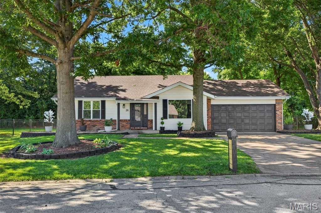 26 Dorchester Court , Saint Peters, MO 63376 Main Photo