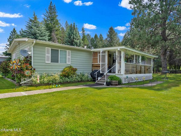 443 Herrmann Lake RD, Sagle, ID 83860
