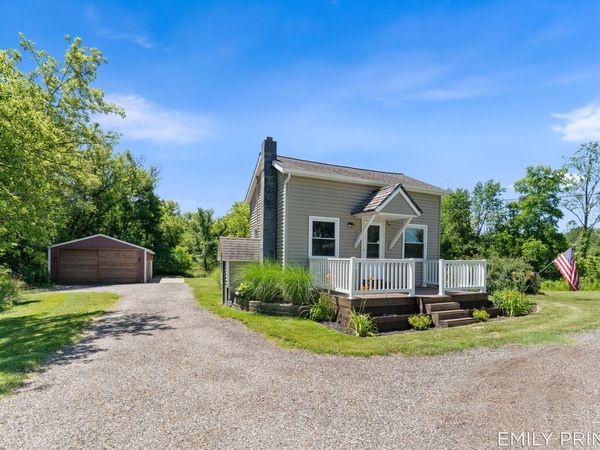 1476 142nd Avenue, Dorr, MI 49323