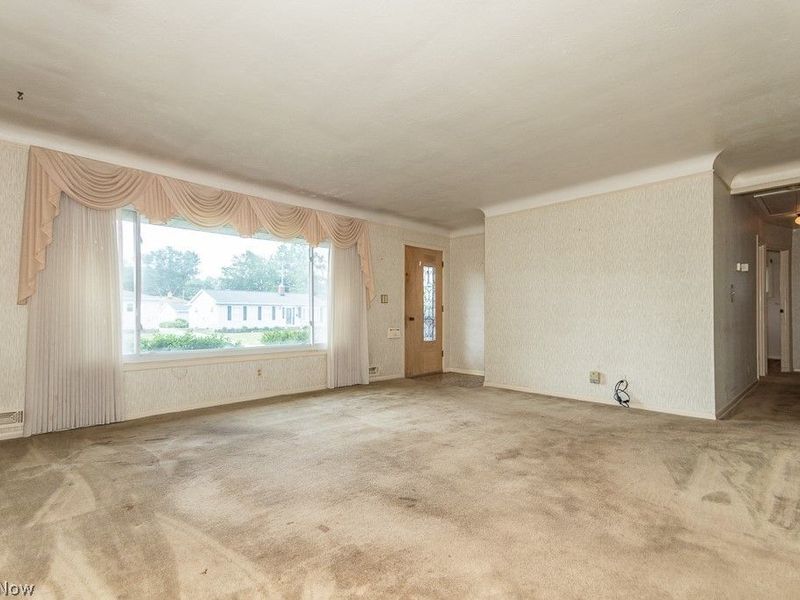 73 E Parkleigh Drive, Seven Hills, OH 44131 Photo 3
