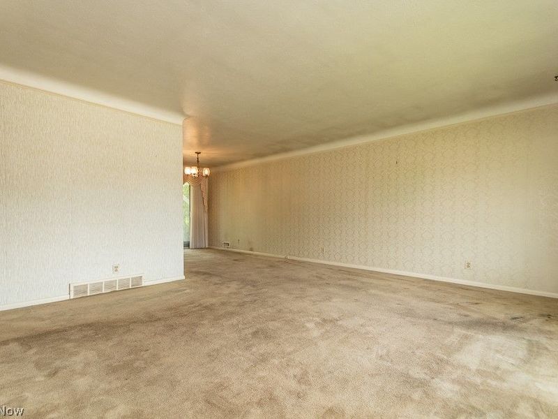 73 E Parkleigh Drive, Seven Hills, OH 44131 Photo 4