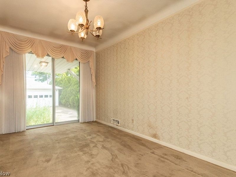73 E Parkleigh Drive, Seven Hills, OH 44131 Photo 7