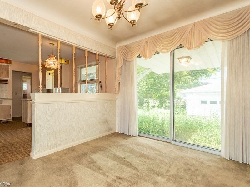 73 E Parkleigh Drive, Seven Hills, OH 44131 Photo 8