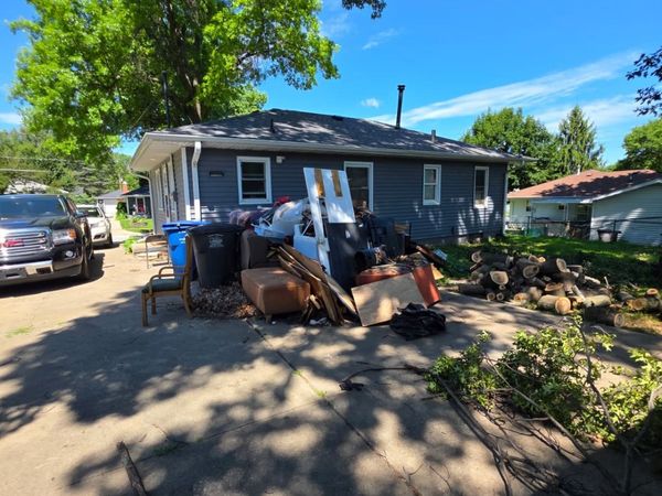 4131 Ardmore Road , Des Moines, IA 50310