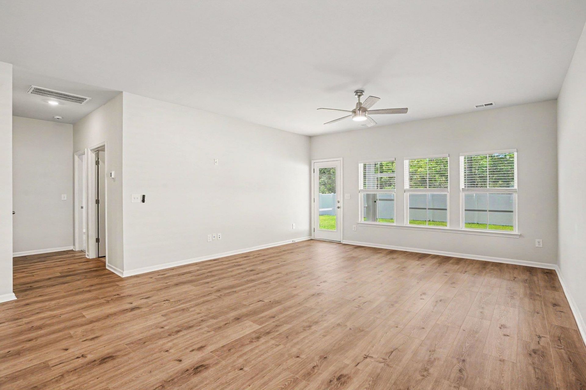 275 Augusta Green Way Photo 11